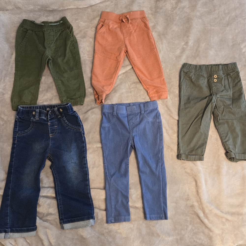 Lot of 5 pairs of pants - size 18 month
